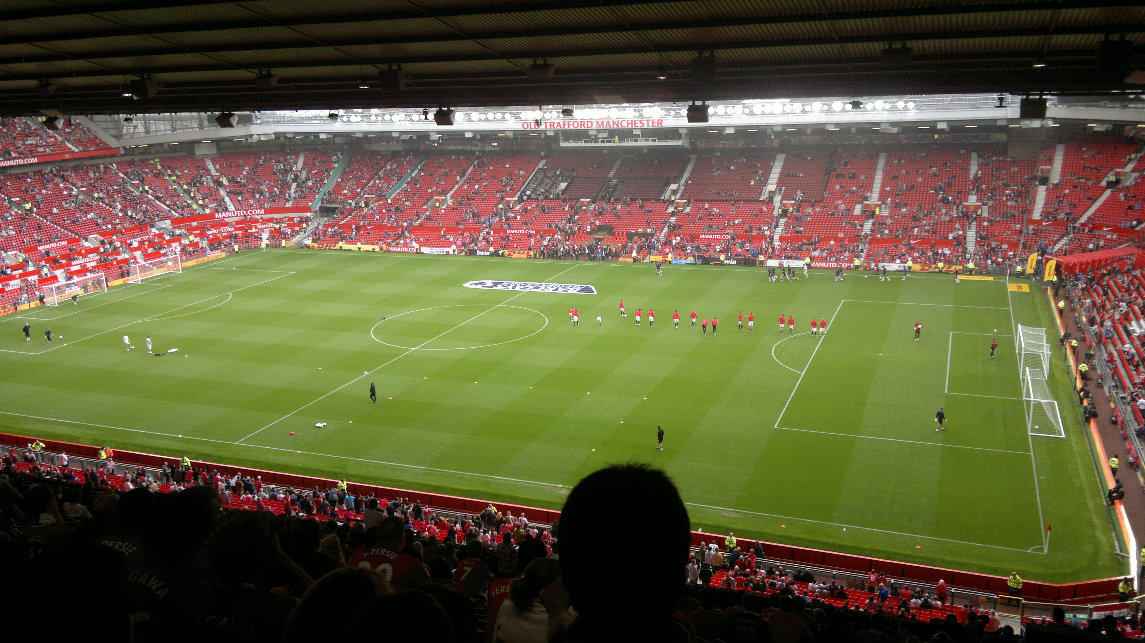 Lämmittelyä ottelusta Manchester United - Fulham